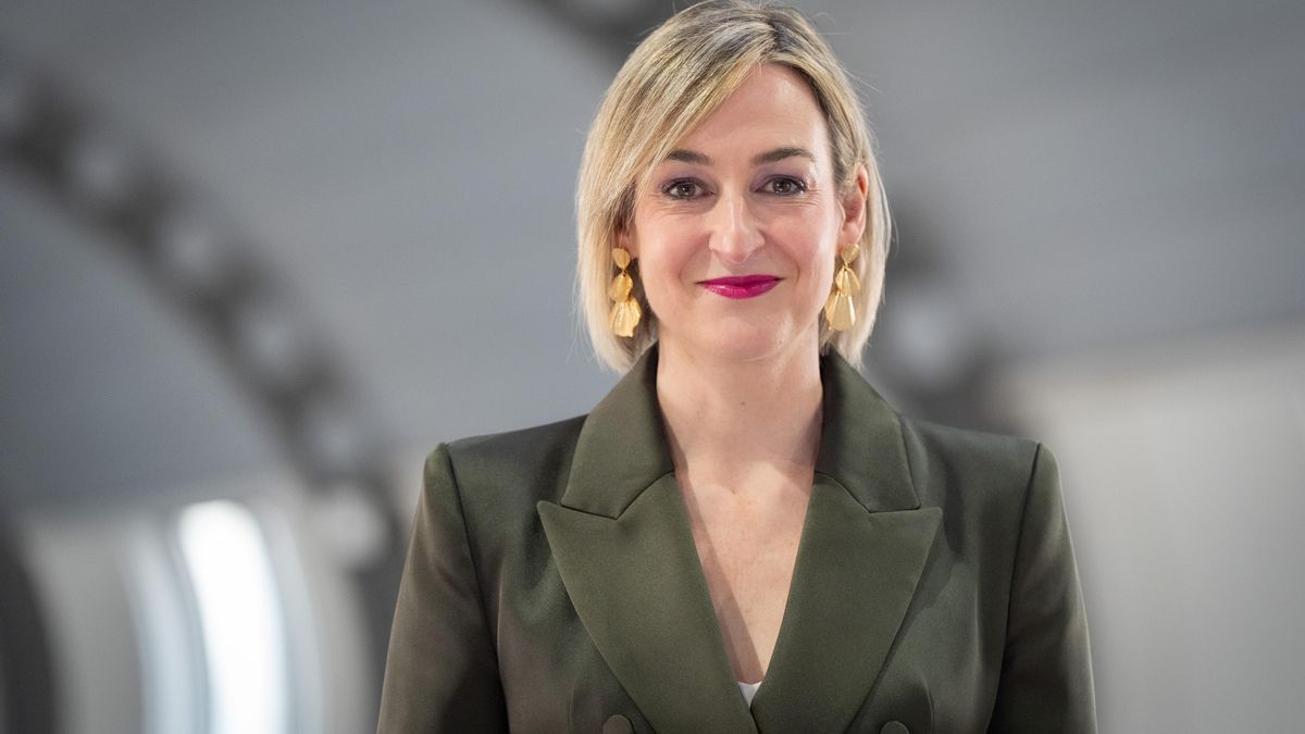 María Ubarretxena, consejera y portavoz del Gobierno vasco: "El personal del Estado desea ser transferido"