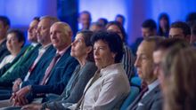 La ministra de Educación y Formación Profesional en funciones y portavoz del Gobierno, Isabel Celáa, durante la segunda jornada del Encuentro de la Economía Digital y las Telecomunicaciones de Ametic que se celebra este martes en el Palacio de La Magdalena, en Santander.