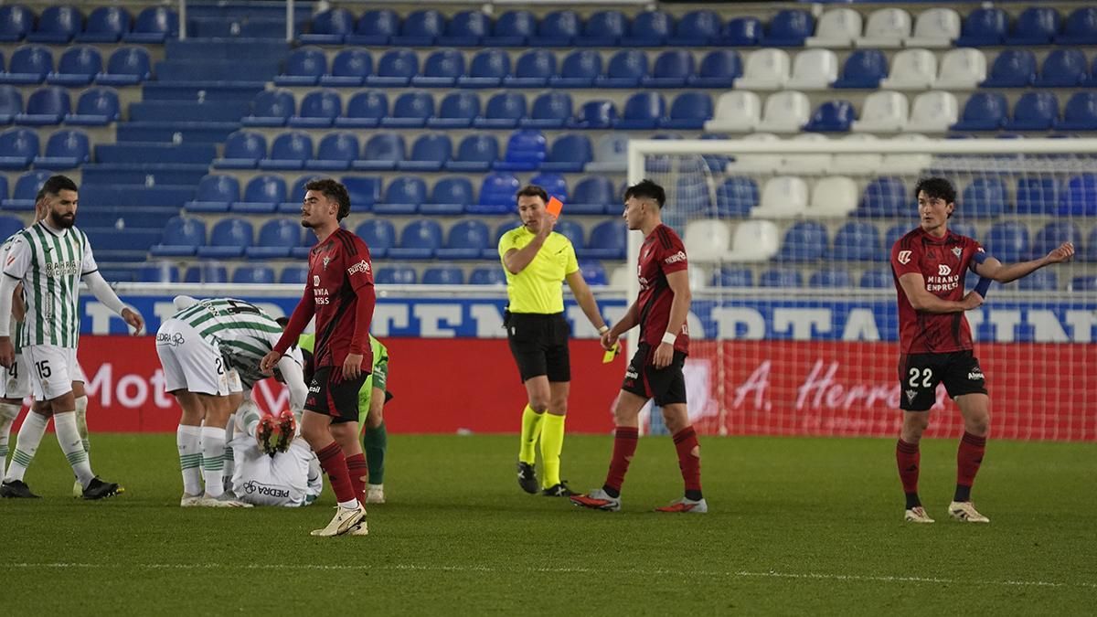 Las imágenes del CD Mirandés - Córdoba CF