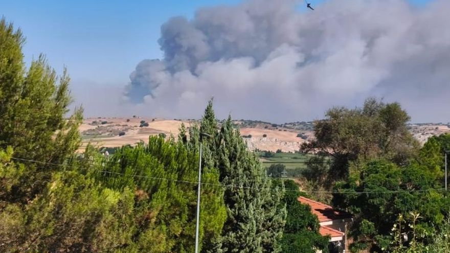 El incendio de La Mierla, a las 10.40 horas del 20 de julio de 2026, desde Jadraque (Guadalajara)