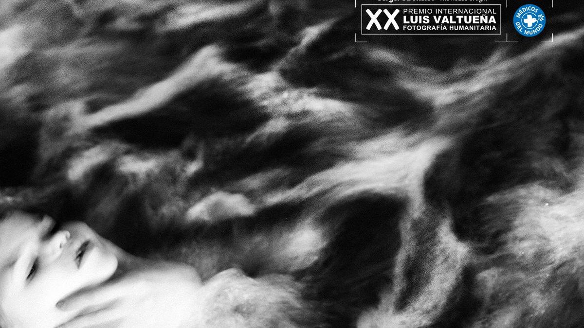 FOTOS | La intimidad de los cuidados paliativos marcan el premio de fotografía Luis Valtueña