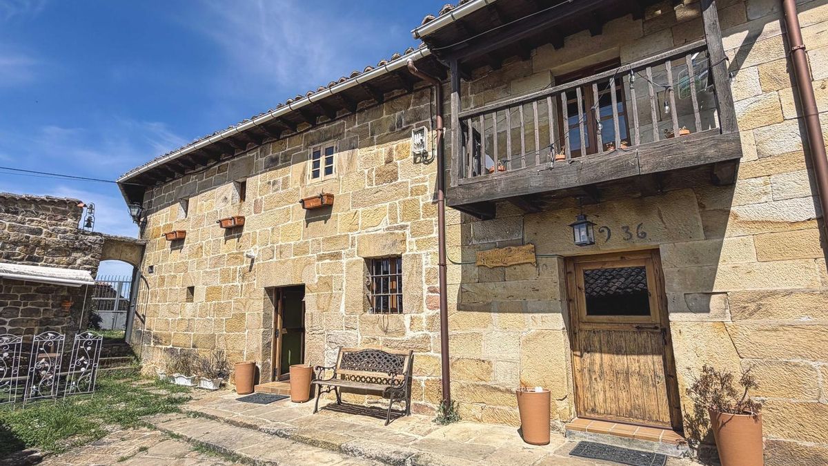 Mil euros por una habitación la noche del eclipse en el albergue de un pueblo de Valderredible