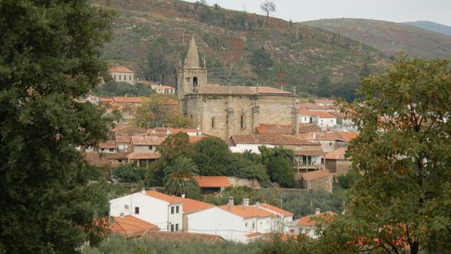 El expediente para declarar Hoyos como conjunto histórico, cerrado a petición del Ayuntamiento