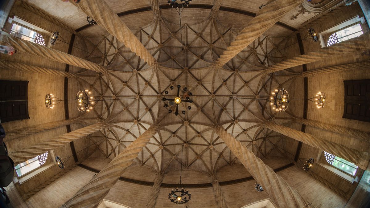 El edificio valenciano que recuerda cuando la seda era un gran negocio y hoy es Patrimonio de la Humanidad por la UNESCO