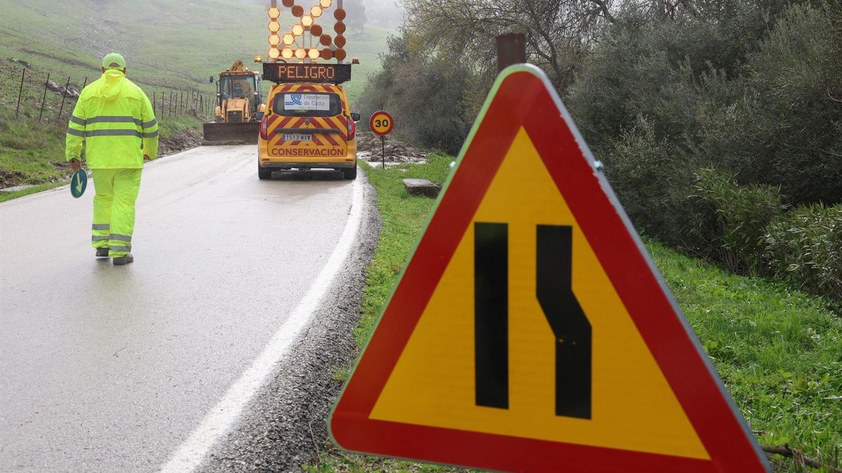 Andalucía aguarda en vilo el impacto de la borrasca Leonardo