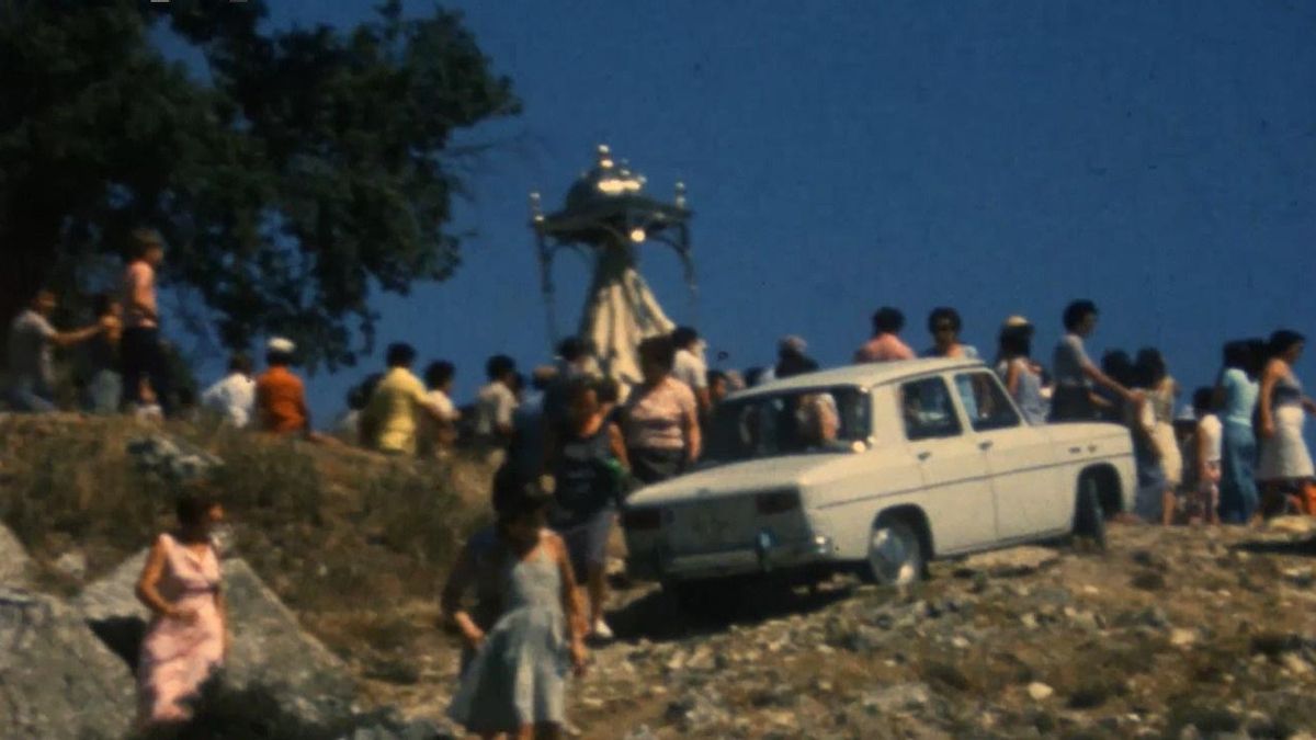 Ferias, romerías y "prohibido bikinis": la Filmoteca recupera grabaciones caseras de los veranos de Andalucía hace 50 años