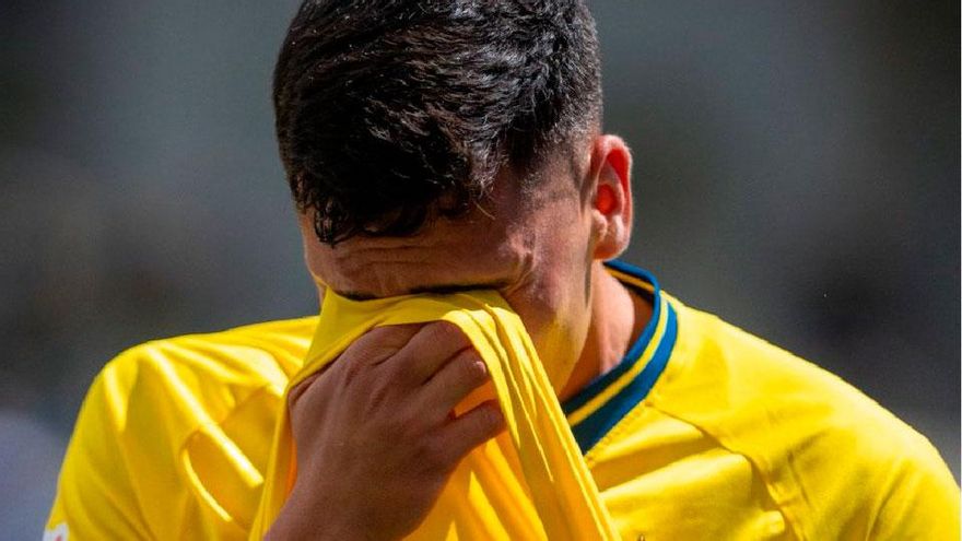 Frenazo a la gran temporada de Ale García