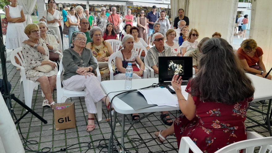 Una de las actividades de la Feria del Libro Viejo de Santander 2023