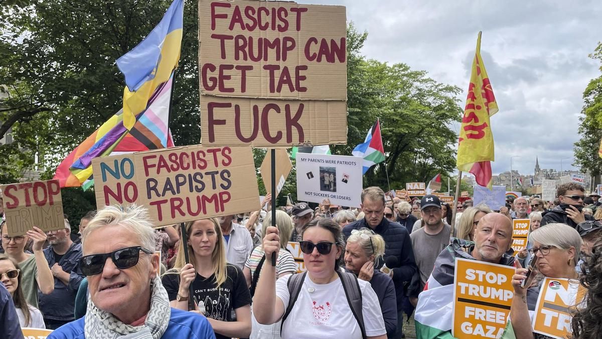 Protesti v Škotski ob obisku Donalda Trumpa