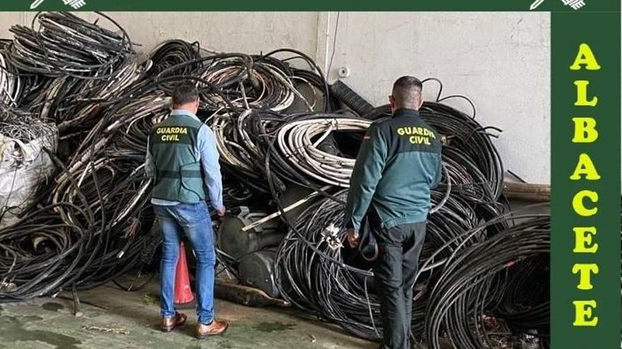 Detenidas tres personas por el robo de tres kilómetros de cableado telefónico