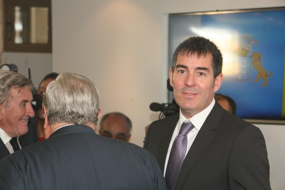 Fernando Clavijo en su toma de posesión como Presidente del Gobierno de Canarias (ALEJANDRO RAMOS)