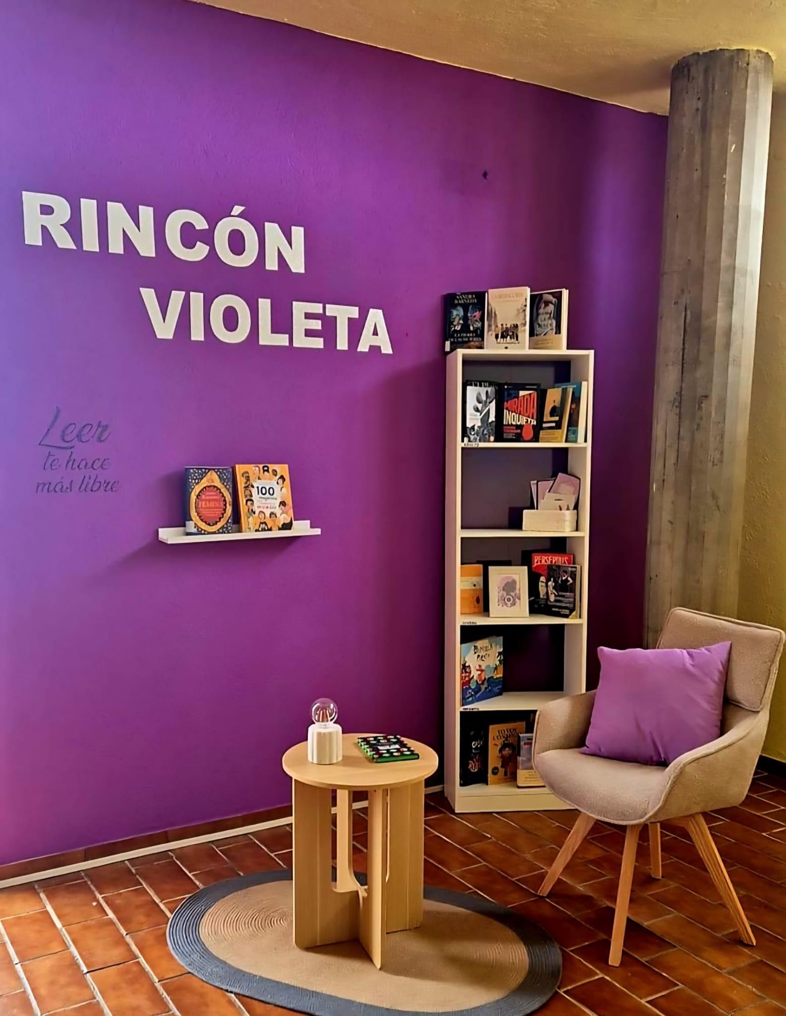 'Rincón Violeta’ en la Biblioteca Municipal  de Barlovento.