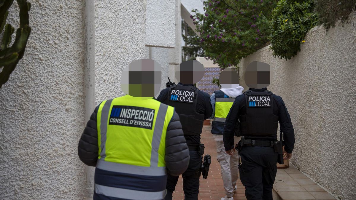 Inspectores y Policía Local acuden a realizar una inspección a una vivienda sin licencia turística