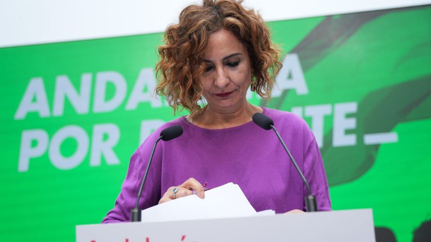Archivo - La secretaria general del PSOE de Andalucía, María Jesús Montero, en rueda de prensa. (Foto de archivo).