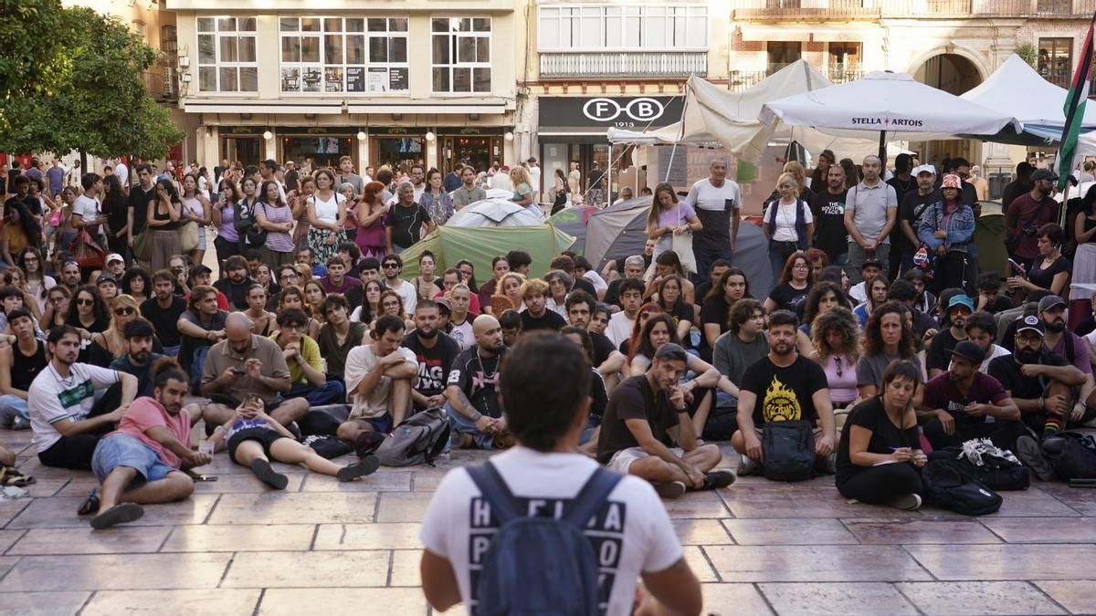 La Policía de Málaga denuncia a tres dirigentes de Podemos por la movilización en defensa de la vivienda