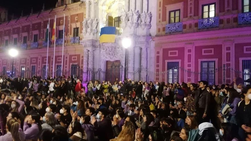 Fin de la manifestación del 8M de 2022 en Sevilla