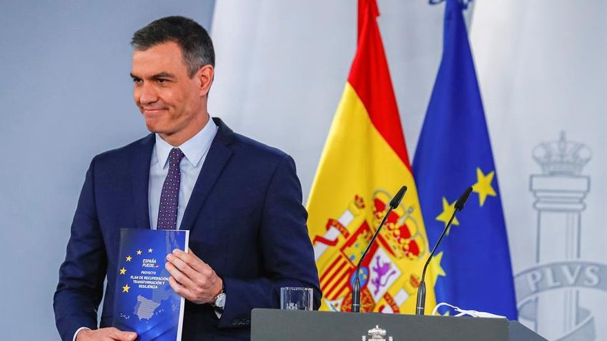 El presidente del Gobierno, Pedro Sánchez, en rueda de prensa tras la reunión del Consejo de Ministros, este martes en el Palacio de la Moncloa