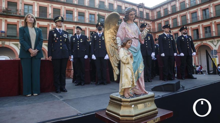 El acto de la Policía Nacional en La Corredera por la celebración de su patrón, en imágenes