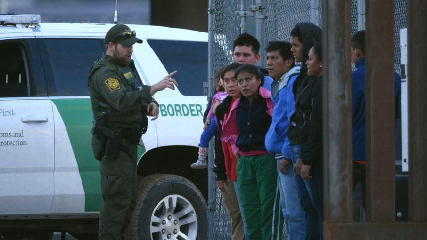 EE.UU. registra la menor cifra de arrestos de migrantes en frontera en dos años