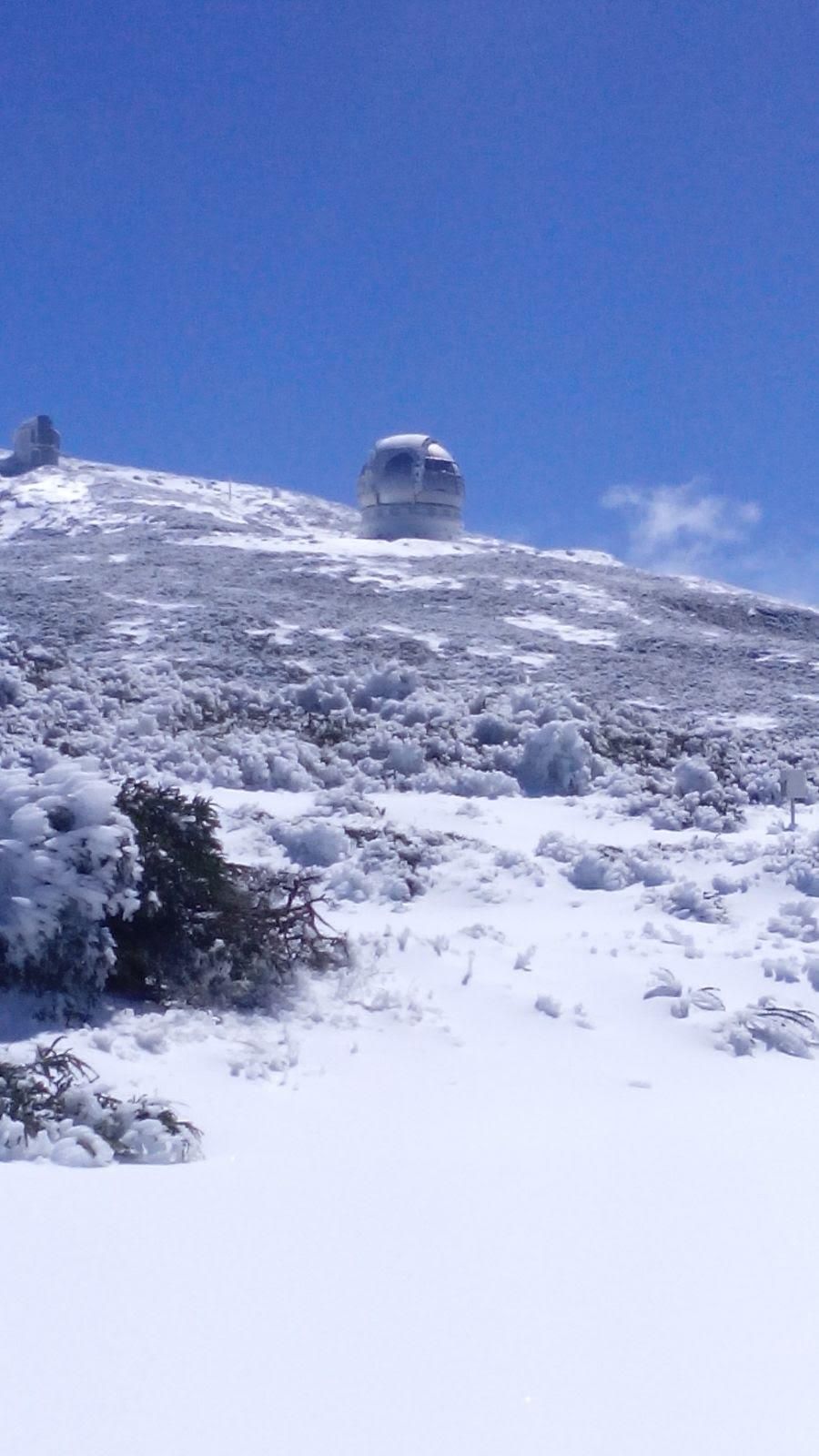 El GTC preside la primera gran nevada en La Palma. Foto: ANA BEA.