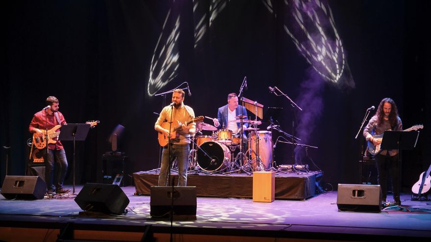 Víctor Lemes, durante una actuación