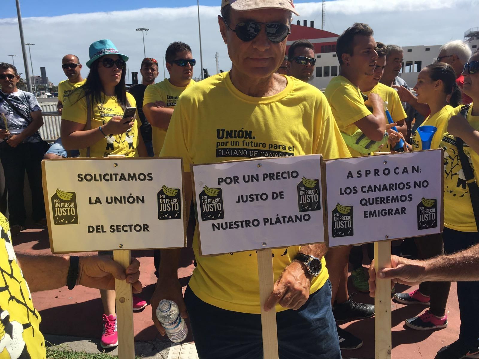 Imágenes de la manifestación de los agricultores del plátano de La Palma,