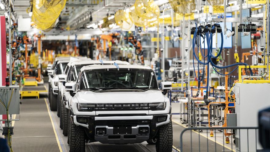 Las grandes del motor de EEUU ya sienten el golpe de los aranceles: Ford y General Motors asumen un coste de 6.500 millones