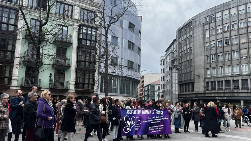 Concentración por el 8M en Torrelavega.