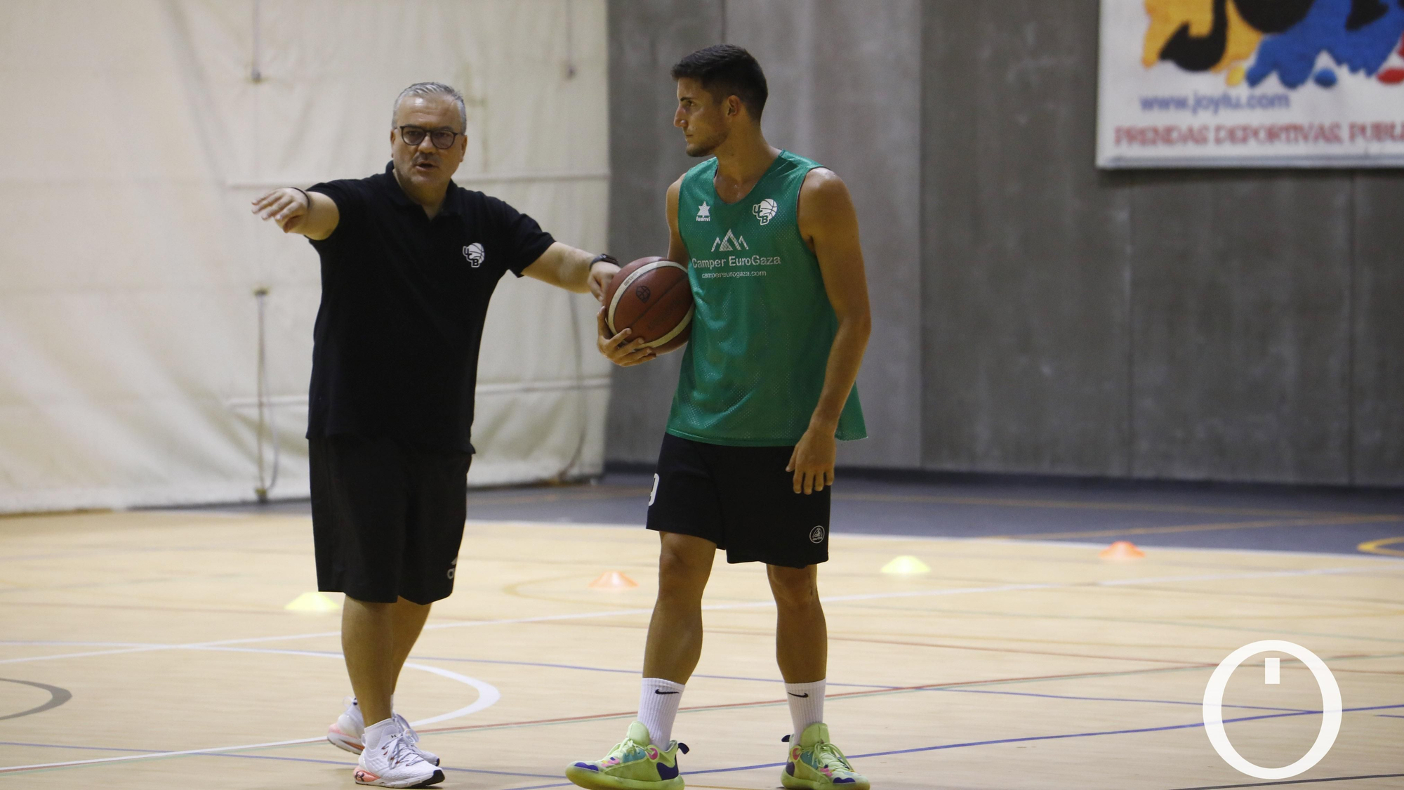 Entrenamiento UCB Baloncesto