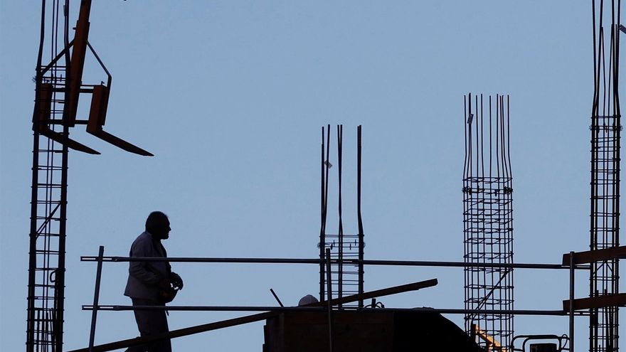 Cantabria cerró el año con 31.500 desempleados y fue la comunidad donde menos bajó el paro