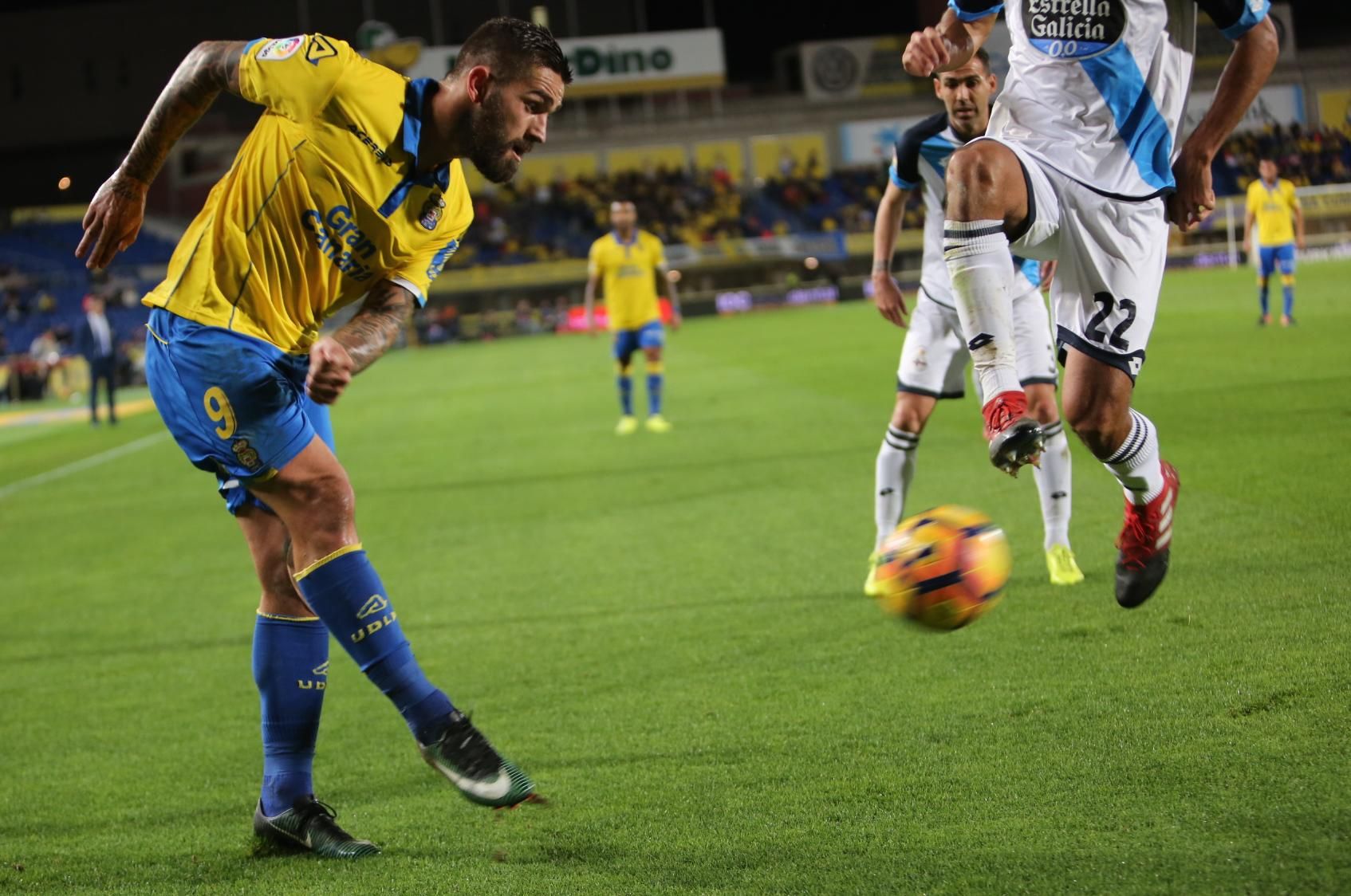 Imágenes del encuentro entre la UD Las Palmas - RC Deportivo de La Coruña. Alejandro Ramos.