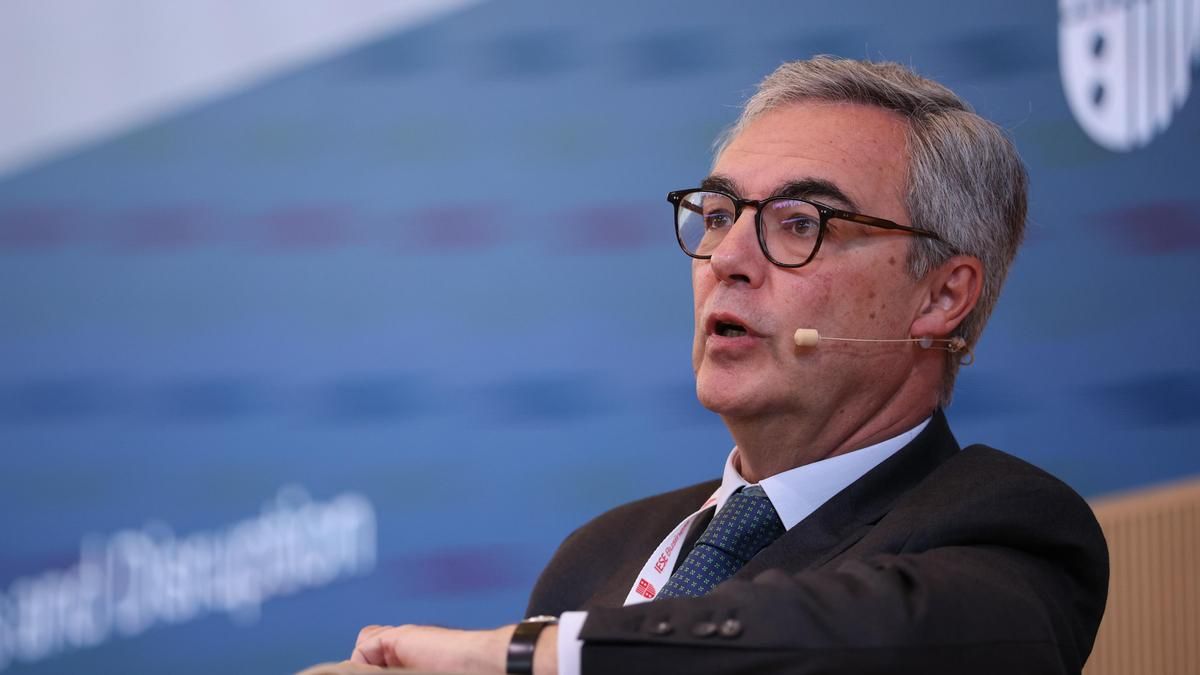 José Sevilla abandona la presidencia de Unicaja tras dos años en el cargo