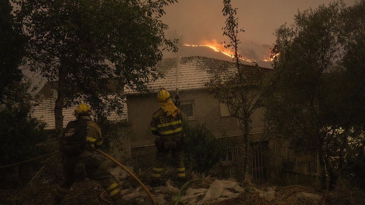 La Xunta da por controlados cinco grandes incendios que arrasaron 80.000 hectáreas en Ourense