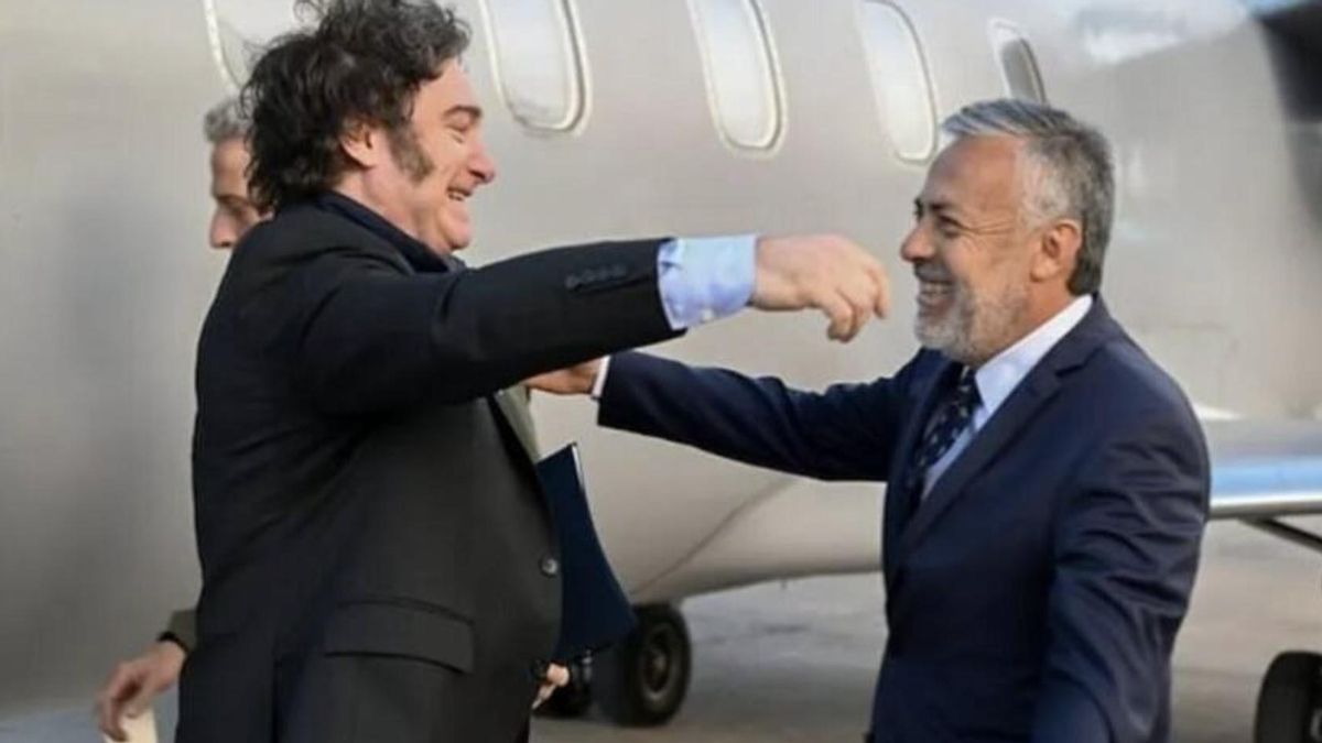 El radical Alfredo Cornejo es un fiel aliado de Milei.