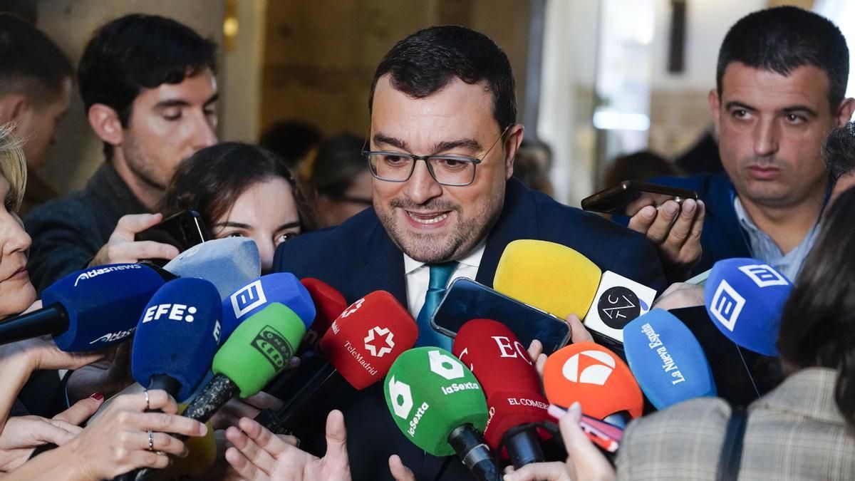 Barbón lamenta que Felipe González vaya a votar en blanco: "Es triste escuchar eso"