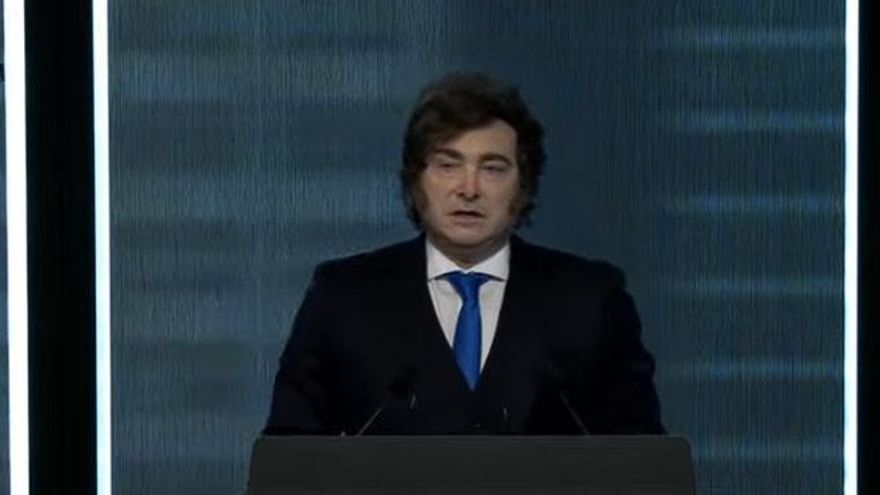 Milei acusó a Rocca y Madanes Quintanilla de “atacar a los argentinos en connivencia con políticos ladrones”