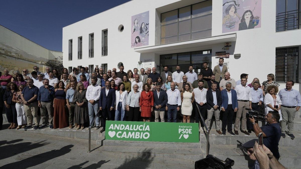 El PSOE predice que será el "último" curso político de Juanma Moreno y llama a los andaluces a "vencer para convencer"