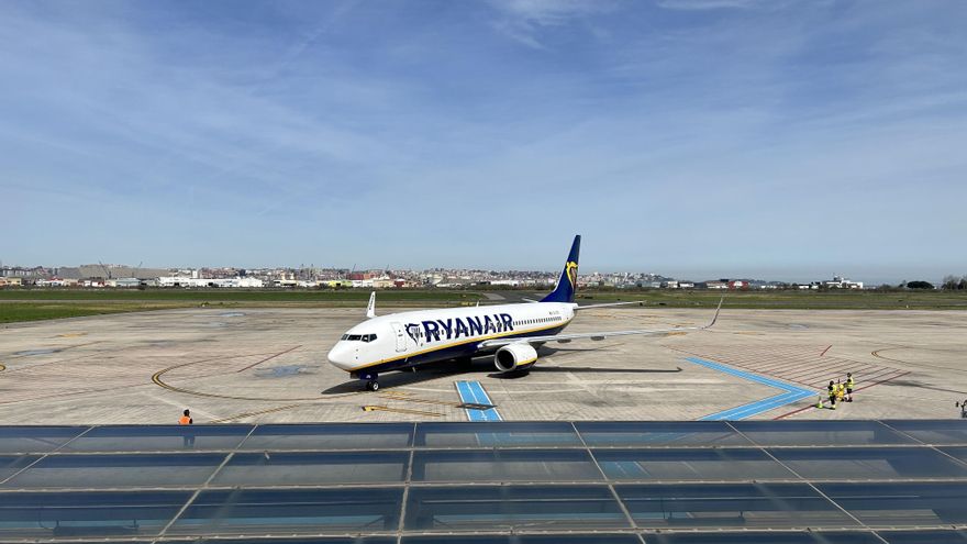 Ryanair reducirá un 38% sus vuelos desde el aeropuerto de Santander este invierno: estas son las rutas canceladas