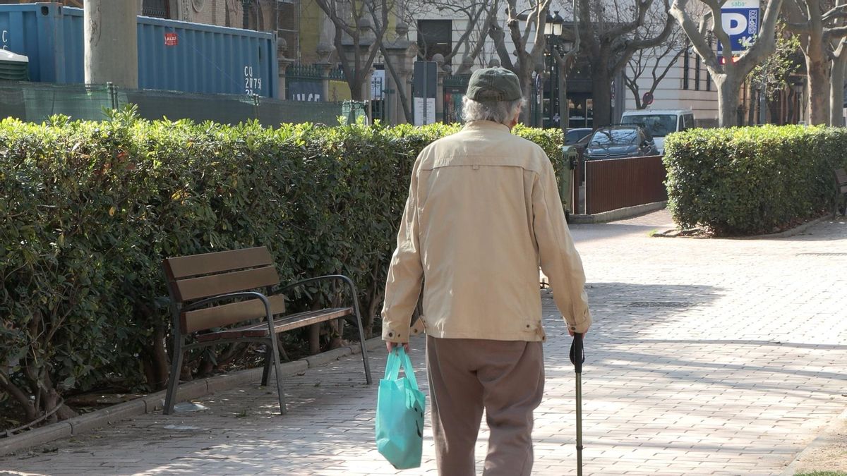 La pensión media de jubilación alcanza en Cantabria los 1.658 euros en mayo, la quinta más elevada de España