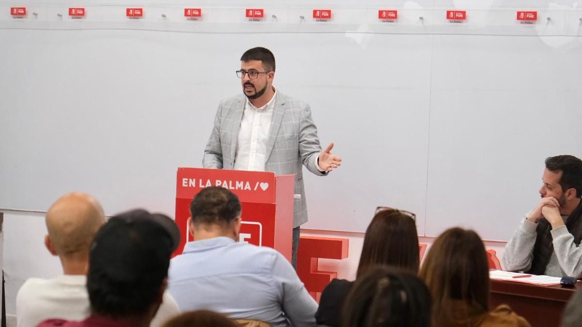 El PSOE urge al presidente del Cabildo a que exija a Clavijo los fondos que “adeuda el Gobierno canario a la reconstrucción de La Palma”