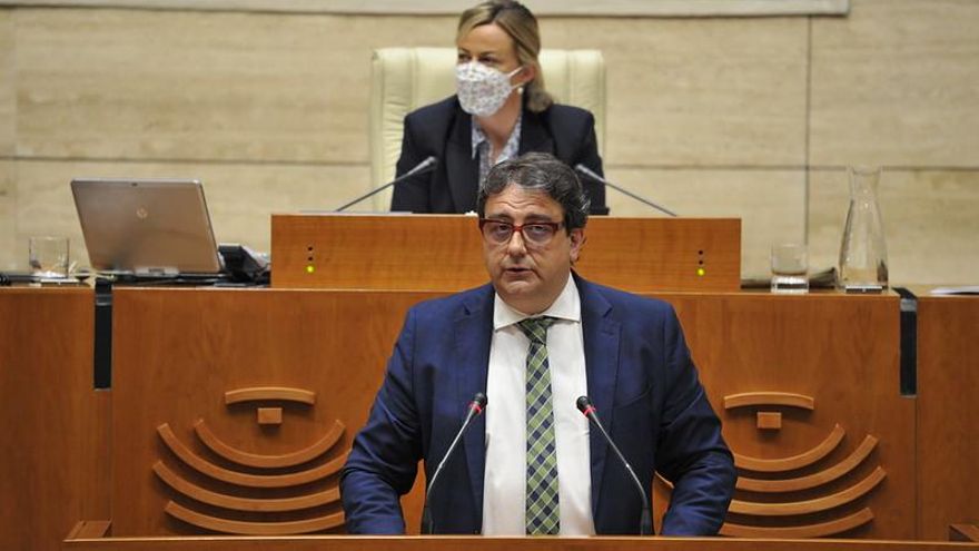 El nuevo contrato de ambulancias extremeño será por un año, prorrogable hasta cuatro más