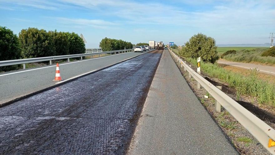 La Bañeza contará con una planta de aglomerado para reparar el asfalto del tramo de la A-6 que comunica con Astorga