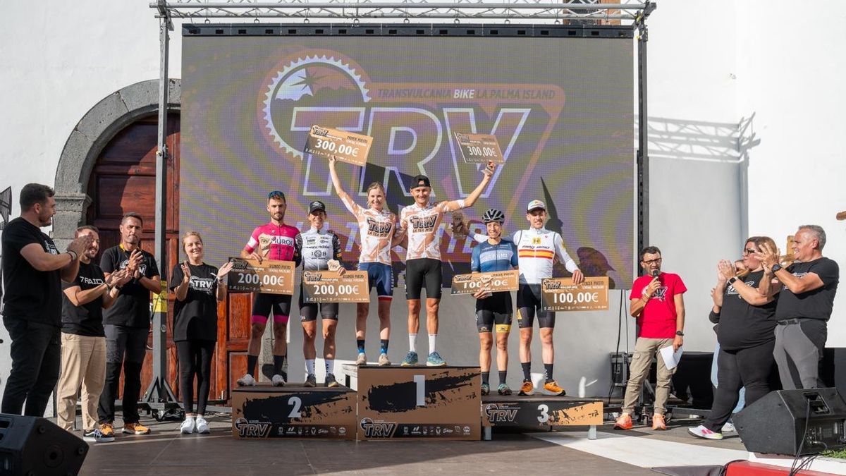 Jornada épica en la segunda etapa de la Transvulcania Bike en La Tea