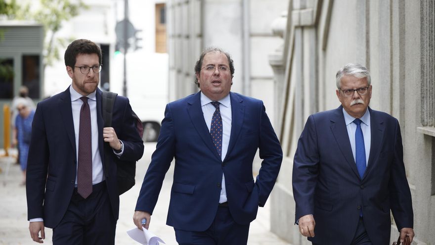 Alberto Casero reconoce ante el Supremo irregularidades en los contratos por los que está imputado pero niega haber delinquido