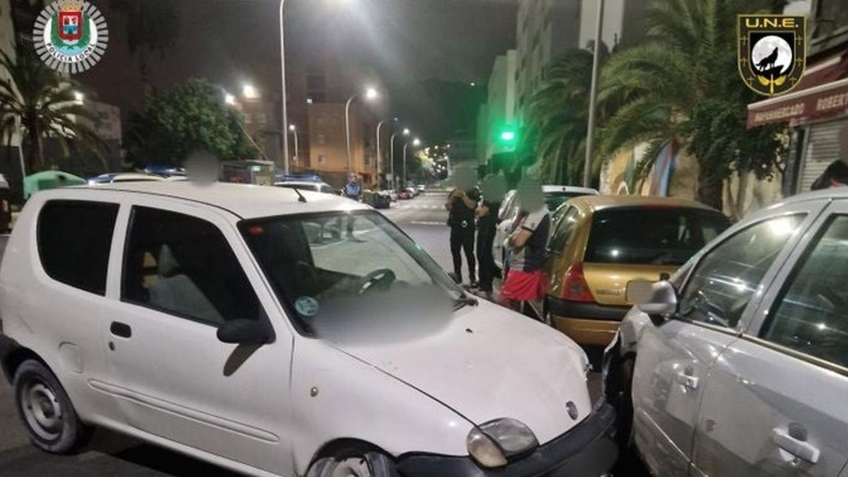 Un conductor ebrio y sin carnet colisiona contra un vehículo estacionado en Las Palmas de Gran Canaria