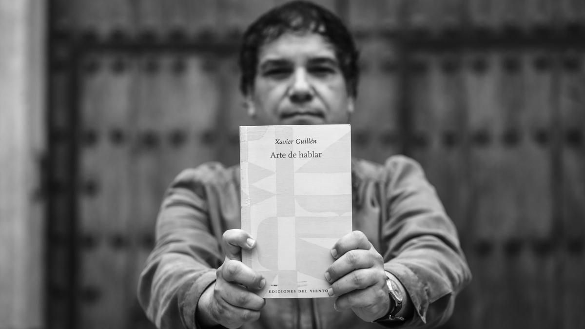 Entrevista N&B al escritor Xavier Guillén