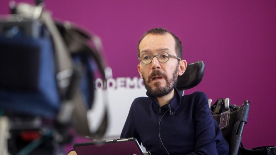 Archivo - Imagen de recurso del portavoz de Unidas Podemos en el Congreso de los Diputados, Pablo Echenique,  en la sede de Podemos.