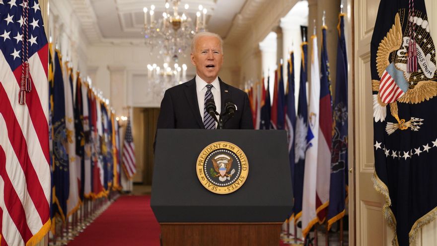 El presidente de Estados Unidos, Joe Biden, fue registrado este jueves, durante una alocución televisada con motivo del primer año de la pandemia, en la Casa Blanca, en Washington DC (EE.UU.). EFE/Chris Kleponis