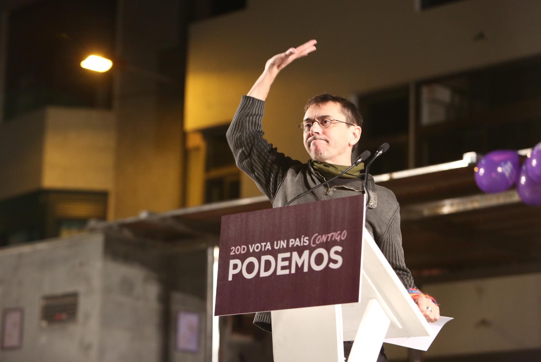 Juan Carlos Monedero en el acto de campaña de Podemos en Gran Canaria (ALEJANDRO RAMOS)