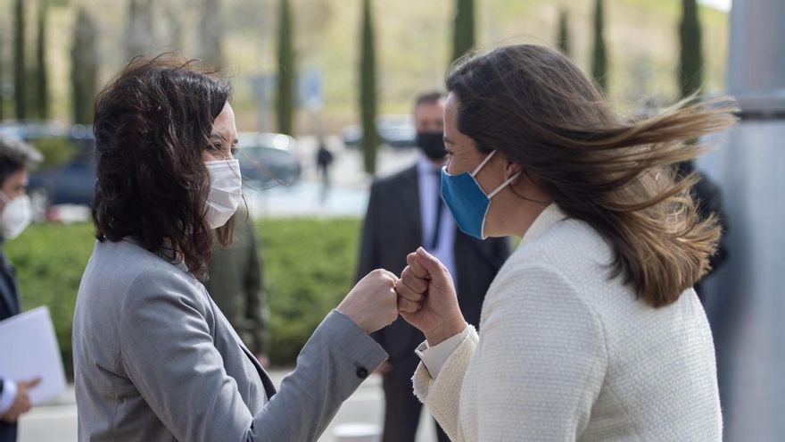 La hermana de la colaboradora de Ayuso fue contratada por el empresario de las presuntas mordidas